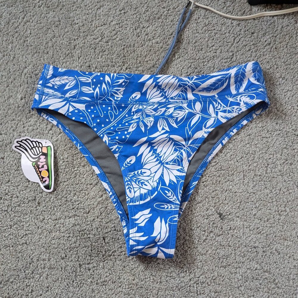 Jolyn Zoe Bottoms size L